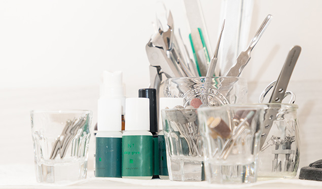 トラブルネイル